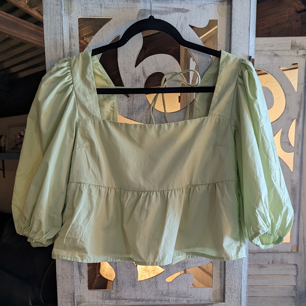 Abercrombie & Fitch Crop Blouse